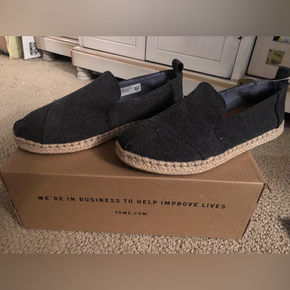 Toms- Deconstructed Alparagata NWT